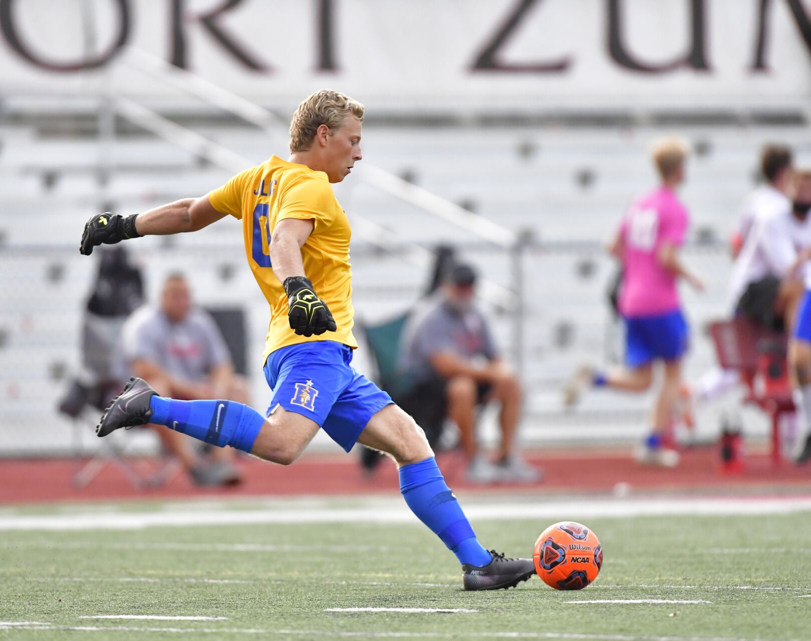 Francis Howell at Fort Zumwalt South boys soccer